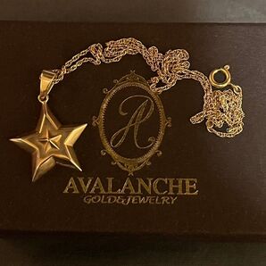 アヴァランチ 10k スター 14k ネックレス
