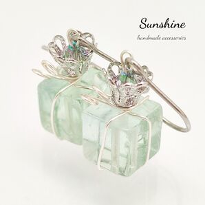 N.17フローライトキューブピアス/イヤリングサージカルステンレス