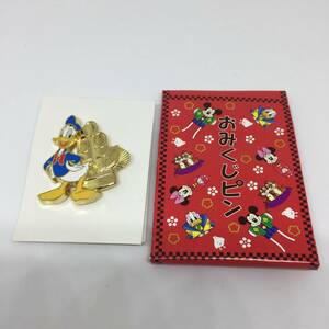 ♪ ディズニーストア ジャパン ピンバッジ おみくじ ドナルド 門松 Disney Store OMIKUJI Donald 2004年 新品 未使用 ピン