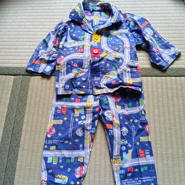 子供用パジャマ マップ柄 ネイビー車プリント 80サイズ