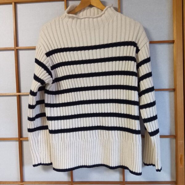 ZARA ボーダー柄ニット オフホワイト×黒L