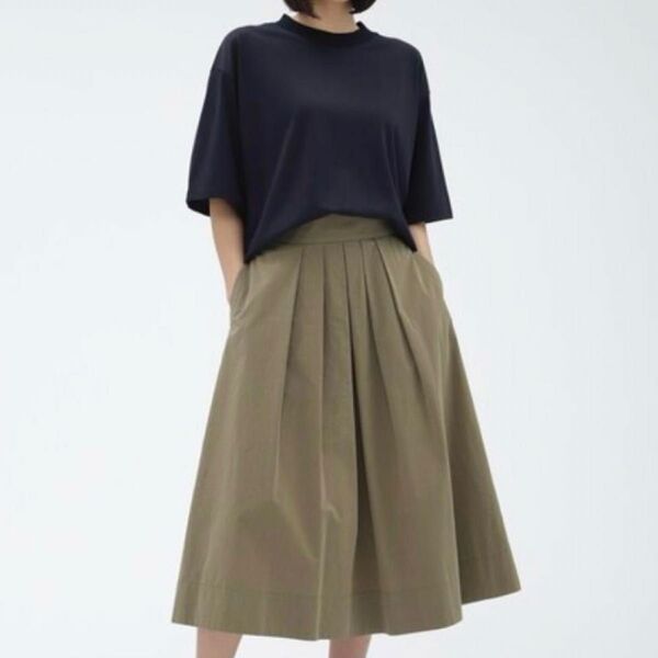 ☆極美品☆マーガレットハウエル COTTON CHAMBRAY SKIRT 3 MARGARET HOWELL 24SS タック