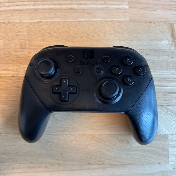 Nintendo Switch Proコントローラー