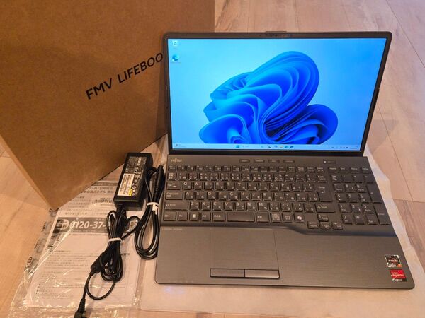 【ほぼ未使用品】富士通 LIFEBOOK AH54/J Ryzen7 2025年1月発売最新モデル