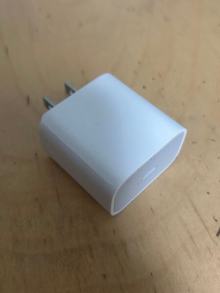 20W USB-C電源アダプタ Apple純正