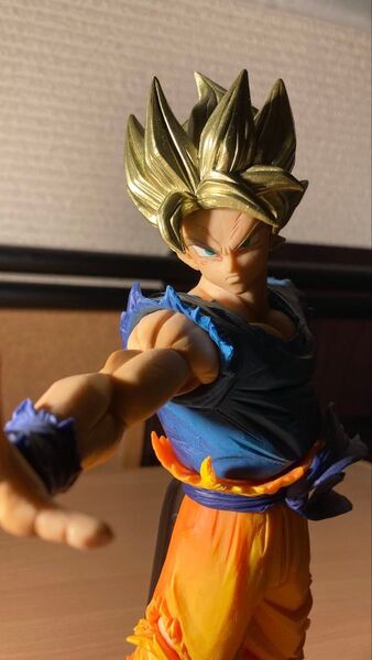 【ドラゴンボールZ 】孫悟空スーパーサイヤ人 フィギュア