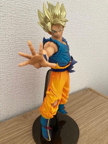 ドラゴンボール 孫悟空スーパーサイヤ人 フィギュア