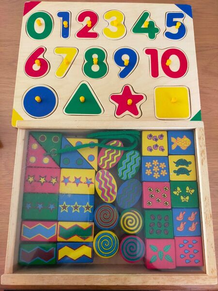 メリッサアンドダグ Melissa&Doug 紐通し 型はめパズル 木製 知育
