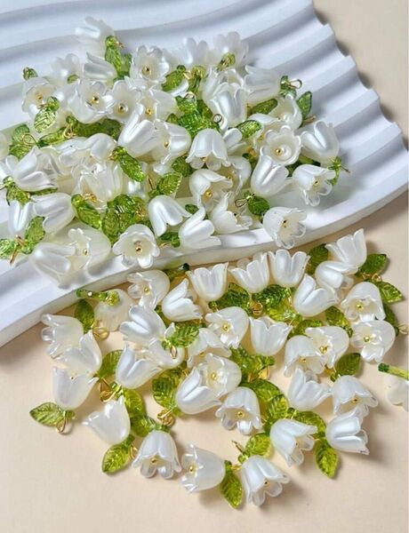 すずらん パーツ チャーム ハンドメイド アクセサリー 可愛い