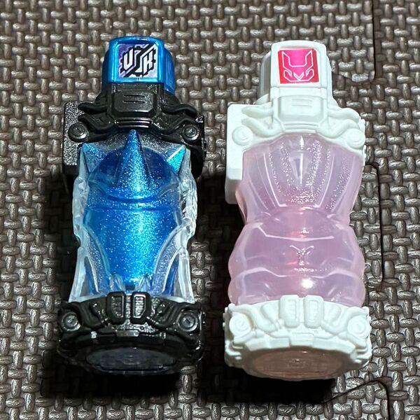 仮面ライダービルド ローラビットフルボトル&オマケ(ユニコーンフルボトル)