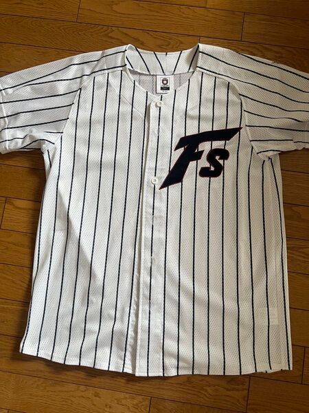 北海道 日本ハム ファイターズ(復刻版) レプリカユニホーム(美品)