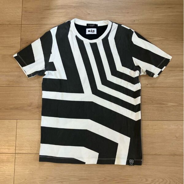 値下げ ブラックレーベルクレストブリッジ A MAN of ULTRA Tシャツ 2 半袖 ブラック トップス 三陽商会