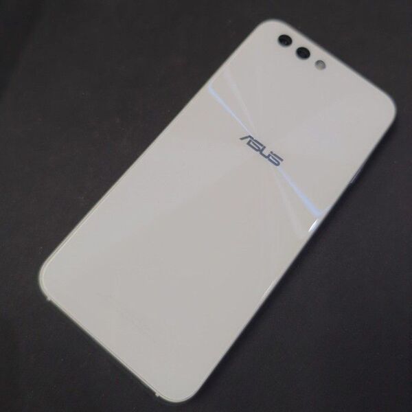 【美品】Zenfone 4 6gb + 64gb Z01KDA ホワイト
