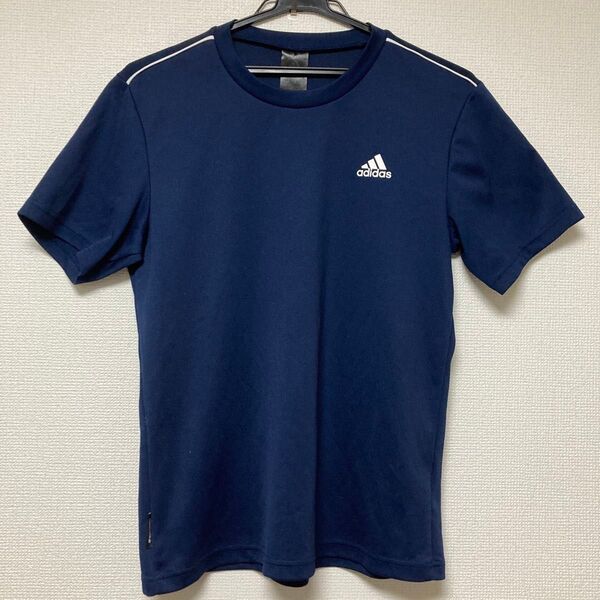 アディダス(adidas)の機能性ドライTシャツ