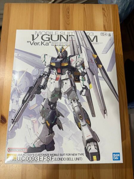 MG RX-93 vガンダム Ver.Ka 1/100スケール