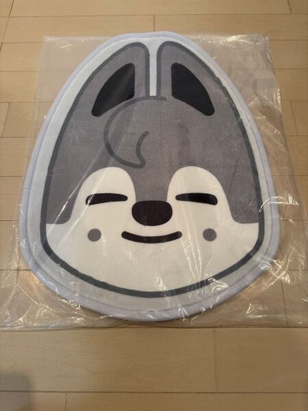 straykids skzoo FC限定ミニカーペット ウルフチャン バンチャン