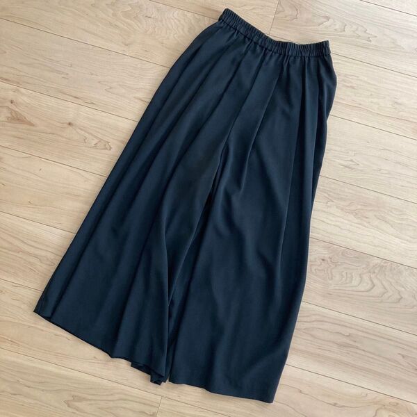 美品 UNIQLO ドレープイージースカンツ ワイドパンツ 黒 S