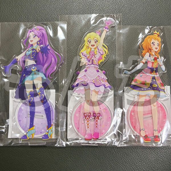 アイカツ! アクリルスタンド 星宮いちご あかり 美月 リラフェアリーコーデ スリーピングオーロラコーデ シャインウィッチコーデ