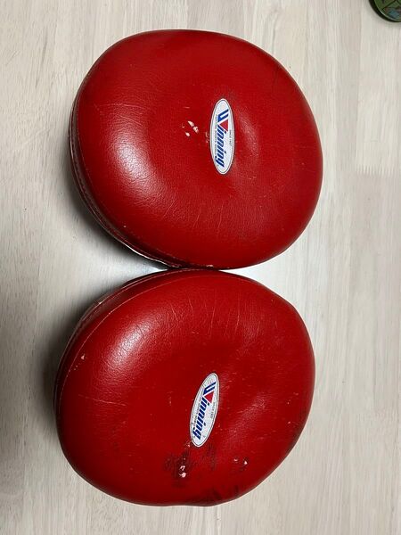 Winning ボクシングミット レッド