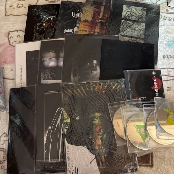 the GazettE がセット ツアーパンフレット 己四発目DVD会報 MusiQ ミュージッキュー セット HERESY