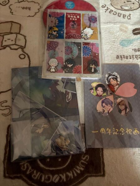 刀剣乱舞 とうらぶ 内番セット 特典付き記念祝画 三日月宗近 小狐丸 鶴丸国永 燭台切光忠 大倶利伽羅 ラバスト コトブキヤ