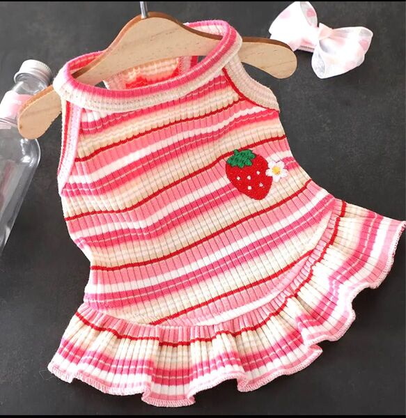 【新品】ペット服 2025 春/夏 コレクション ストロベリーキャミソール ドレス ストライプ 可愛い 快適 通気性◎