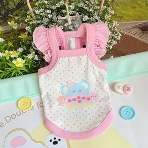 【新品】ペット服 2025年新作 可愛いノースリーブベスト 夏用ペットウェア スマイルプレイフルデザイン