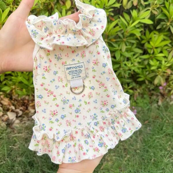 【新品】ペット服 花柄ワンピース ペットドレス 春/夏 通気性○快適 涼しい 可愛いフリル Dカン付き