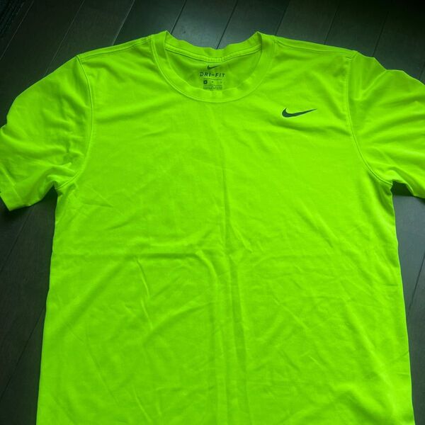 NIKE 蛍光イエロー Tシャツ Mサイズ