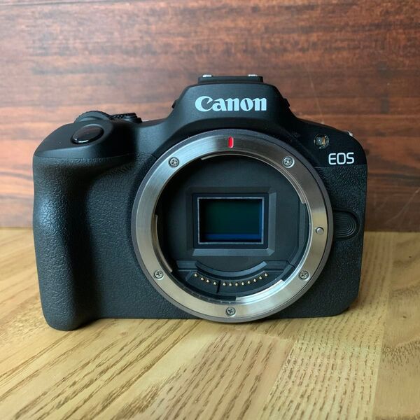 Canon EOS R100 ボディ