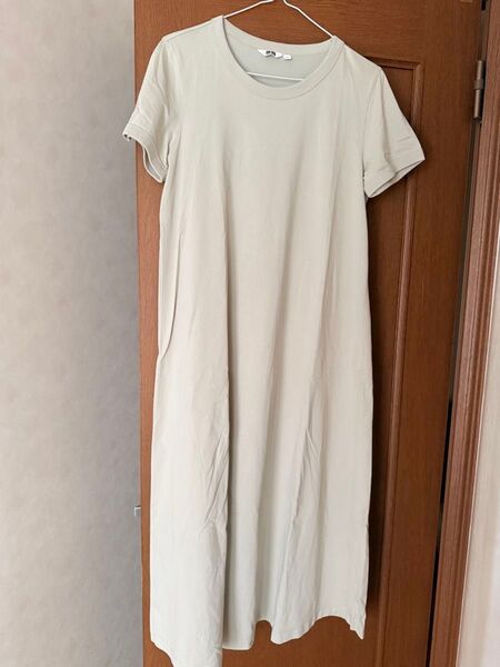ユニクロ Tシャツワンピース グリーン M