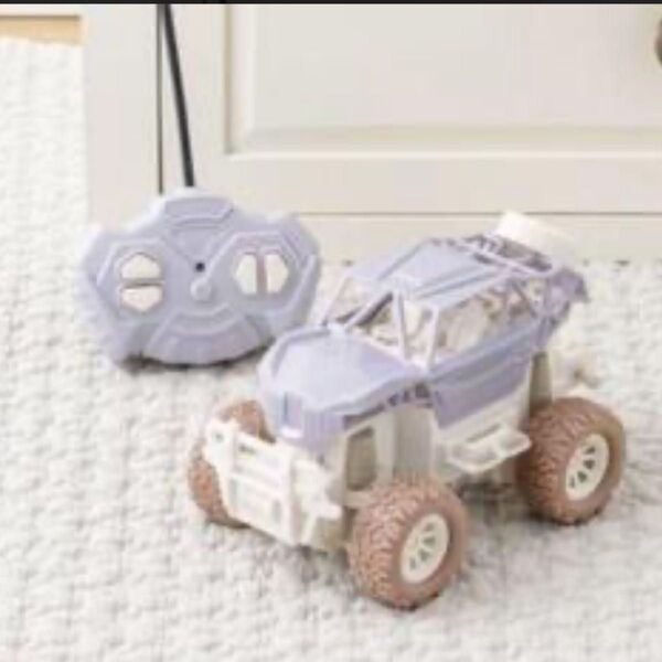 美品リモコン付 ラジコンカー 車 室内使用のみ おもちゃ スリーコインズ 廃盤品