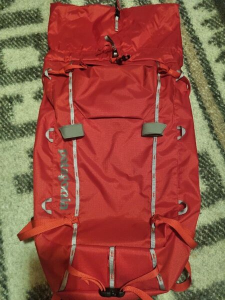 パタゴニア Patagonia アセンジョニスト 35L S/M リュック