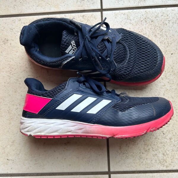 アディダス adidas 子供 ランニングシューズ 22.5cm ショックピンク