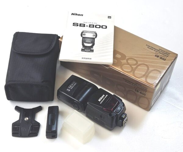 Nikon スピードライトSB-800 パワーアシストパックSD-8A