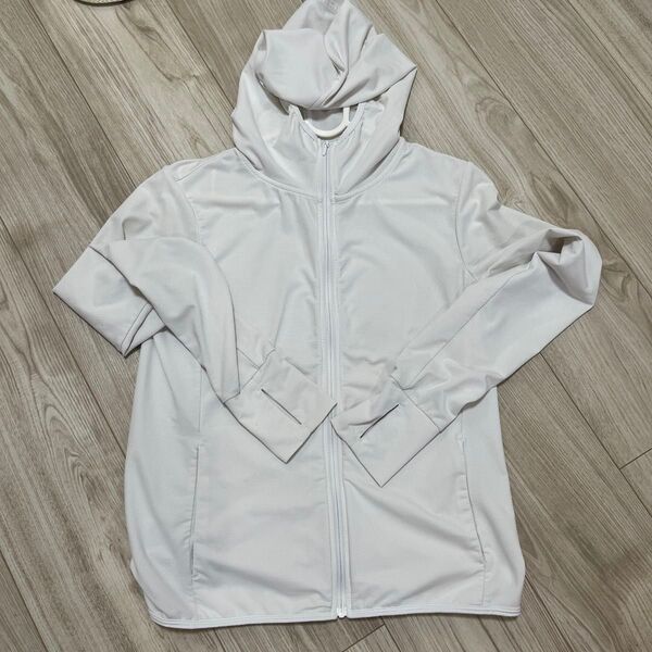 ユニクロ UNIQLO UVカット パーカー 長袖 エアリズム 白 S