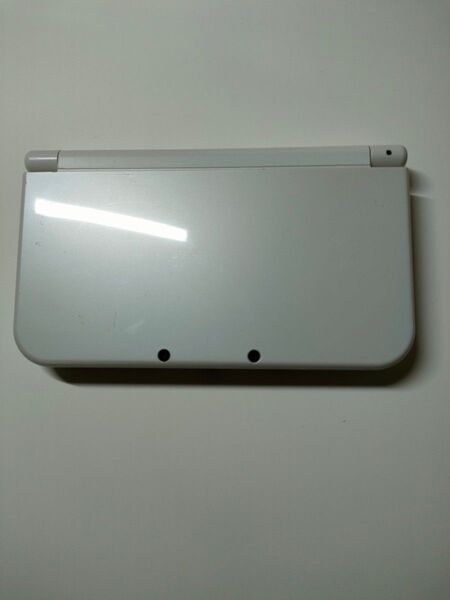 Newニンテンドー3DS LL本体 タッチペンなし 純正充電アダプター付き ソフト5本セット
