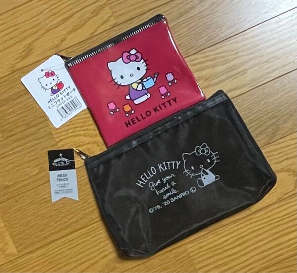 【新品未使用】ハローキティ ミニフラットポーチ+メッシュポーチ(マチ付き)①
