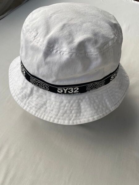 SY32 バケットハット 白 フリーサイズ