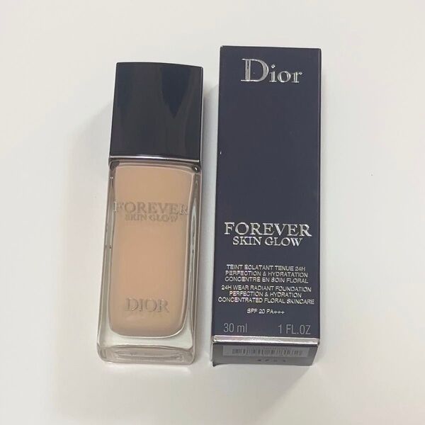 9割 Dior Forever Skin Glow 0CR ディオールスキン フォーエヴァー グロウ