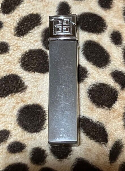 1 美品 ジバンシィ GIVENCHY ガスライター 着火確認済 ガス漏れ無し シルバー タバコ たばこ 煙草 喫煙グッズ