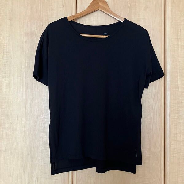 Mサイズ NIKE ナイキ スポーツウエア Tシャツ 黒 ブラック