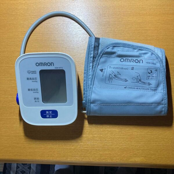 オムロン HEM-8712 血圧計 上腕式血圧計