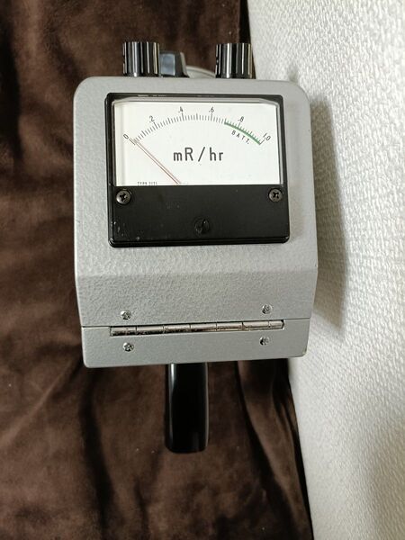 aloka ics-151 サーベイメータ 放射線測定器 電離箱式