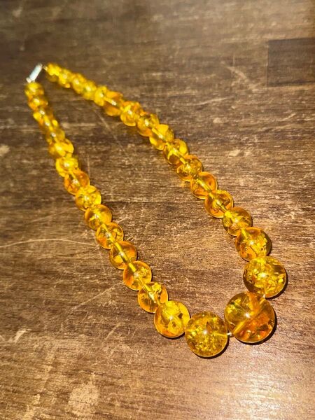 琥珀 ネックレス グリッター入り 美品!