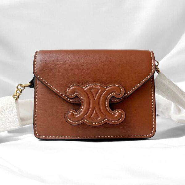 未使用品 セリーヌ トリオンフ チェーン カードホルダー ショルダーバッグ タン レザー CELINE