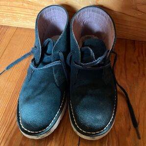 Clarks スエード ネイビー チャッカーブーツ
