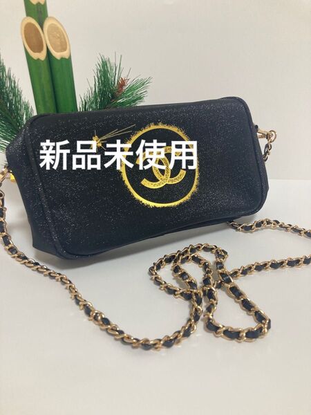 新品 限定クリスマスノベルティチェーン付きポーチ