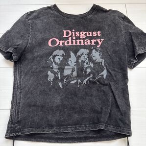 Disgust Ordinary Tシャツ ブラック
