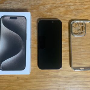 Apple iPhone15 Pro SIMフリー ナチュラルチタニウム